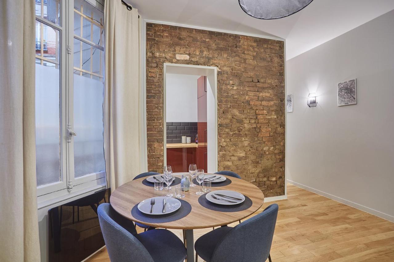 Apartment Center Of Paris By Studio Prestige Exteriör bild